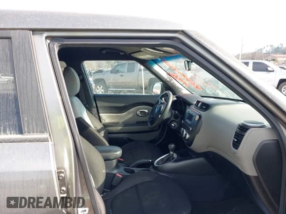 ✅ 2016 Kia Soul • VIN: KNDJN2A24G7344241 • Lot: 43728905. Wystawiony na IAAI z przebiegiem 102 144 mil. Bezpłatny archiwum sprzedaży aukcyjnych z USA i szczegółowy raport historii pojazdu na DreamBid. Zdjęcie 5.