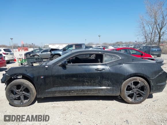 ✅ 2020 Chevrolet Camaro 1SS • VIN: 1G1FF1R73L0110083 • Lot: 41752871. Listed on IAAI with Not provided. Free auction sales archive from the USA and detailed vehicle history report at DreamBid. Image 15.