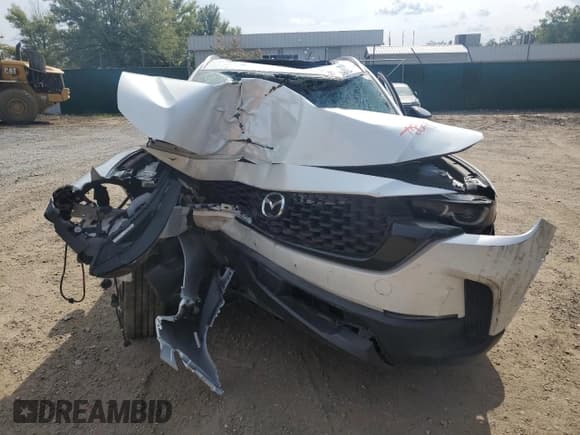 ✅ 2024 Mazda CX-50 S Premium • VIN: 7MMVABDM9RN181028 • Lot: 80748655. Listed on Copart with Not provided. Free auction sales archive from the USA and detailed vehicle history report at DreamBid. Image 5.