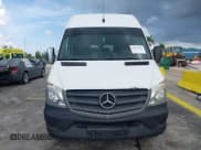 ✅ 2015 Mercedes-Benz Sprinter • VIN: WDZPE8DC7F5978980 • Lot: 43098731. Wystawiony na IAAI z przebiegiem 240 532 mil. Bezpłatny archiwum sprzedaży aukcyjnych z USA i szczegółowy raport historii pojazdu na DreamBid. Zdjęcie 6.