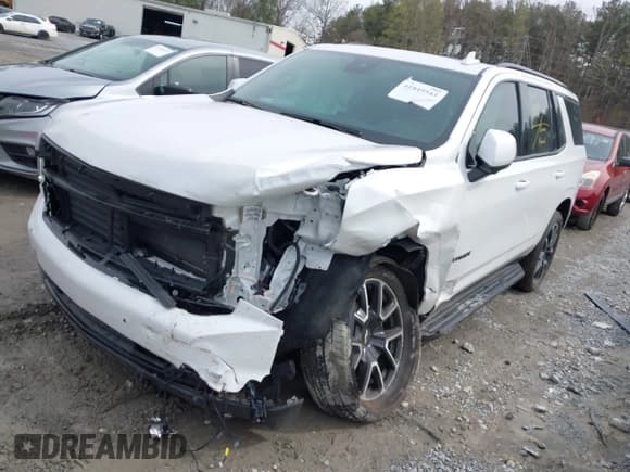 ✅ 2024 Chevrolet Tahoe RST • VIN: 1GNSCRKD5RR388203 • Lot: 41849543. Wystawiony na IAAI z przebiegiem 12 965 mil. Bezpłatny archiwum sprzedaży aukcyjnych z USA i szczegółowy raport historii pojazdu na DreamBid. Zdjęcie 20.