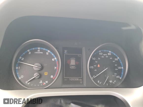 ✅ 2017 Toyota RAV4 LE • VIN: 2T3BFREV6HW658865 • Lot: 69487015. Wystawiony na Copart z przebiegiem 109 308 mil. Bezpłatny archiwum sprzedaży aukcyjnych z USA i szczegółowy raport historii pojazdu na DreamBid. Zdjęcie 9.