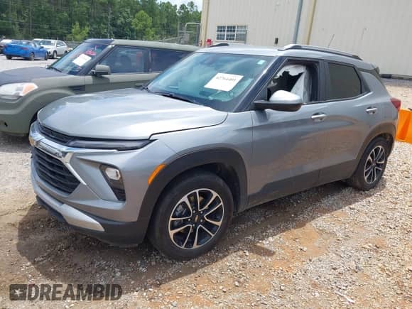 2024 Chevrolet TrailBlazer LT с VIN KL79MPS28RB041364, выставлен на аукционе IAAI как лот 42764401 с пробегом Не указан миль и . История ставок и продаж доступна на DreamBid. Изображение 2.