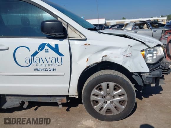 ✅ 2016 Dodge Grand Caravan SE • VIN: 2C4RDGBG7GR342138 • Lot: 43450168. Wystawiony na IAAI z przebiegiem 136 983 mil. Bezpłatny archiwum sprzedaży aukcyjnych z USA i szczegółowy raport historii pojazdu na DreamBid. Zdjęcie 6.