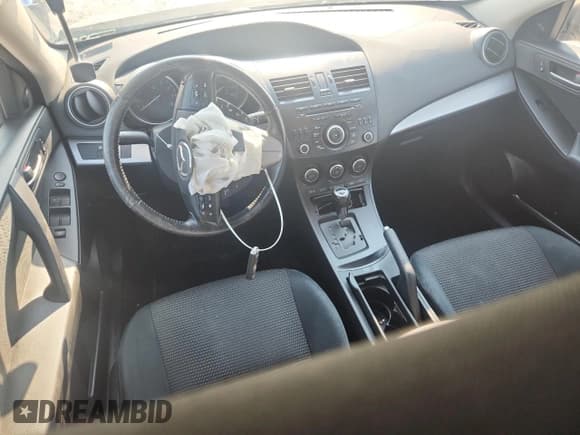 ✅ 2012 Mazda 3 i Touring • VIN: JM1BL1L73C1651300 • Lot: 70667475. Wystawiony na Copart z przebiegiem 154 927 mil. Bezpłatny archiwum sprzedaży aukcyjnych z USA i szczegółowy raport historii pojazdu na DreamBid. Zdjęcie 8.
