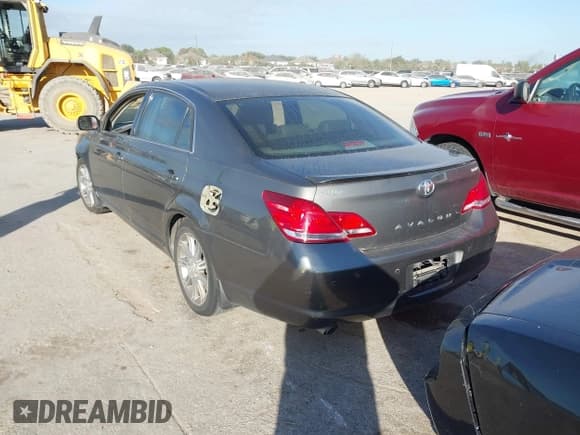 ✅ 2006 Toyota Avalon XLS • VIN: 4T1BK36B76U103989 • Лот: 43682879. Опубликован ранее на IAAI с пробегом 202 773 миль. Бесплатный доступ к архиву аукционных продаж из США и подробный отчёт об истории автомобиля на DreamBid. Изображение 3.