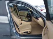 ✅ 2006 BMW 3 Series 325i • VIN: WBAVB13566KX37825 • Lot: 43759778. Wystawiony na IAAI z przebiegiem 121 243 mil. Bezpłatny archiwum sprzedaży aukcyjnych z USA i szczegółowy raport historii pojazdu na DreamBid. Zdjęcie 5.