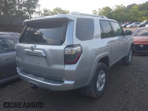 ✅ 2016 Toyota 4Runner Limited • VIN: JTEBU5JR3G5306416 • Lot: 42752885. Listed on IAAI with 133,057 mi. Free auction sales archive from the USA and detailed vehicle history report at DreamBid. Image 4.