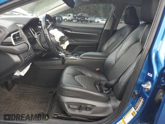 2018 Toyota Camry Hybrid XLE z VIN 4T1B21HK8JU004995, wystawiony jako Copart lot #84915895 z przebiegiem 98 549 mil mil oraz Szkoda całkowita • Salvage title. Historia ofert i sprzedaży dostępna na DreamBid. Obrazek 7.