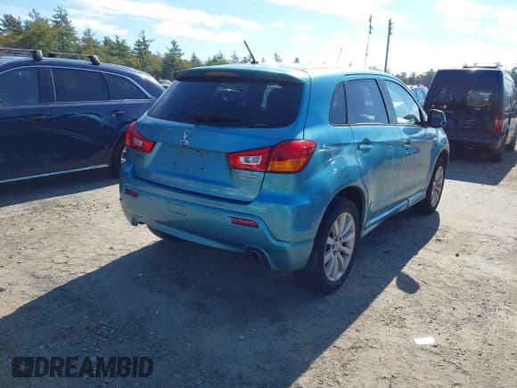 ✅ 2011 Mitsubishi Outlander SE • VIN: JA4AR4AU0BZ019448 • Lot: 43399629. Wystawiony na IAAI z przebiegiem 110 116 mil. Bezpłatny archiwum sprzedaży aukcyjnych z USA i szczegółowy raport historii pojazdu na DreamBid. Zdjęcie 4.