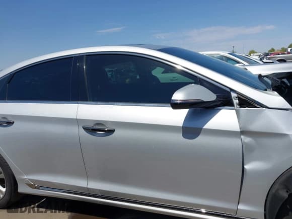 ✅ 2018 Hyundai Sonata Limited • VIN: 5NPE34AF8JH668091 • Лот: 42689315. Опубликован ранее на IAAI с пробегом 58 410 миль. Бесплатный доступ к архиву аукционных продаж из США и подробный отчёт об истории автомобиля на DreamBid. Изображение 14.