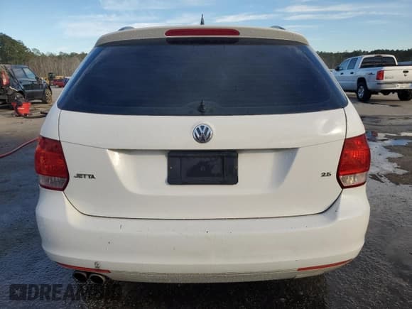 ✅ 2009 Volkswagen Jetta SE • VIN: 3VWPM71K59M274023 • Lot: 46045175. Listed on Copart with 220,777 mi. Free auction sales archive from the USA and detailed vehicle history report at DreamBid. Image 6.
