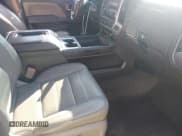 ✅ 2016 GMC Sierra 2500HD Denali • VIN: 1GT12UE88GF272601 • Lot: 43650921. Wystawiony na IAAI z przebiegiem 151 637 mil. Bezpłatny archiwum sprzedaży aukcyjnych z USA i szczegółowy raport historii pojazdu na DreamBid. Zdjęcie 5.