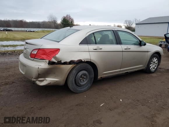 ✅ 2008 Chrysler Sebring LX • VIN: 1C3LC46K18N165773 • Лот: 93458385. Опубликован ранее на Copart с пробегом 152 430 миль. Бесплатный доступ к архиву аукционных продаж из США и подробный отчёт об истории автомобиля на DreamBid. Изображение 3.