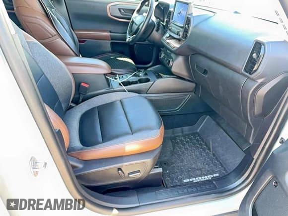 ✅ 2022 Ford Bronco Sport Outer Banks • VIN: 3FMCR9C66NRD78267 • Lot: 92014235. Listed on Copart with 36,681 mi. Free auction sales archive from the USA and detailed vehicle history report at DreamBid. Image 5.