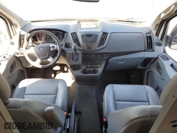 ✅ 2019 Ford Transit • VIN: 1FTYR2CM7KKB23210 • Lot: 81376935. Wystawiony na Copart z przebiegiem 59 557 mil. Bezpłatny archiwum sprzedaży aukcyjnych z USA i szczegółowy raport historii pojazdu na DreamBid. Zdjęcie 8.