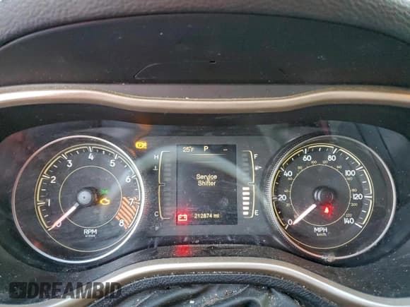 ✅ 2014 Jeep Cherokee Latitude • VIN: 1C4PJMCS3EW242754 • Lot: 95447845. Wystawiony na Copart z przebiegiem 212 874 mil. Bezpłatny archiwum sprzedaży aukcyjnych z USA i szczegółowy raport historii pojazdu na DreamBid. Zdjęcie 9.