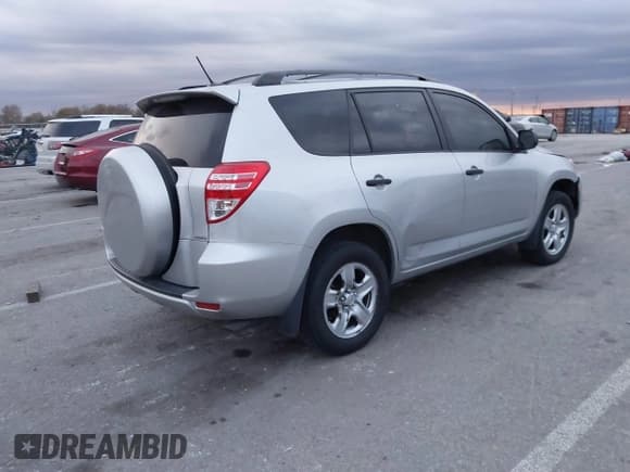 ✅ 2010 Toyota RAV4 • VIN: JTMBF4DV4A5026514 • Лот: 43714487. Опубликован ранее на IAAI с пробегом 252 110 миль. Бесплатный доступ к архиву аукционных продаж из США и подробный отчёт об истории автомобиля на DreamBid. Изображение 4.