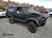 ✅ 1986 Ford Bronco Custom • VIN: 1FMEU15H7GLB19165 • Lot: 71802554. Wystawiony na Copart z przebiegiem 81 444 mil. Bezpłatny archiwum sprzedaży aukcyjnych z USA i szczegółowy raport historii pojazdu na DreamBid. Zdjęcie 4.