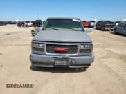 ✅ 1998 GMC Sierra 1500 • VIN: 2GTEC19R1W1548297 • Lot: 81727085. Wystawiony na Copart z przebiegiem 180 906 mil. Bezpłatny archiwum sprzedaży aukcyjnych z USA i szczegółowy raport historii pojazdu na DreamBid. Zdjęcie 5.