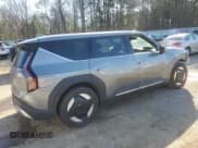 ✅ 2024 Kia EV9 Light Long Range • VIN: KNDAB5S15R6028422 • Lot: 48371025. Wystawiony na Copart z przebiegiem 6 580 mil. Bezpłatny archiwum sprzedaży aukcyjnych z USA i szczegółowy raport historii pojazdu na DreamBid. Zdjęcie 3.