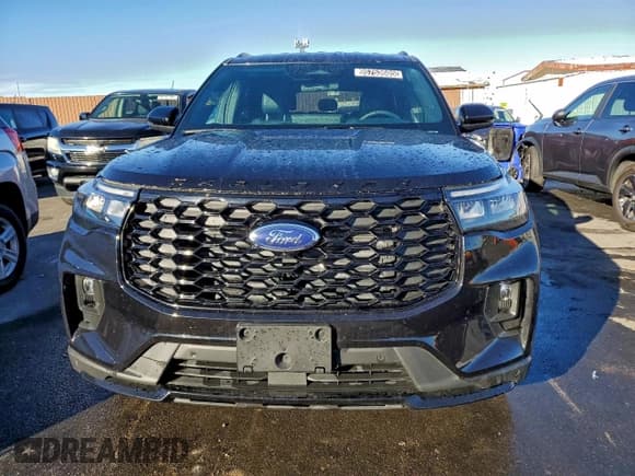 ✅ 2025 Ford Explorer ST-Line • VIN: 1FMUK8KH7SGB82119 • Lot: 95753605. Wystawiony na Copart z przebiegiem 8 485 mil. Bezpłatny archiwum sprzedaży aukcyjnych z USA i szczegółowy raport historii pojazdu na DreamBid. Zdjęcie 5.