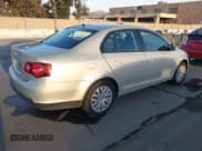 ✅ 2010 Volkswagen Jetta S • VIN: 3VWJZ7AJ1AM089597 • Лот: 43840060. Опубликован ранее на IAAI с пробегом 176 908 миль. Бесплатный доступ к архиву аукционных продаж из США и подробный отчёт об истории автомобиля на DreamBid. Изображение 4.