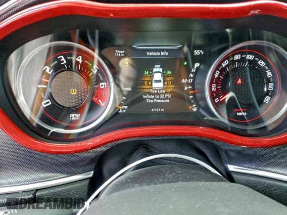 ✅ 2016 Dodge Challenger SRT 392 • VIN: 2C3CDZDJ1GH326392 • Lot: 91478375. Wystawiony na Copart z przebiegiem 37 721 mil. Bezpłatny archiwum sprzedaży aukcyjnych z USA i szczegółowy raport historii pojazdu na DreamBid. Zdjęcie 9.