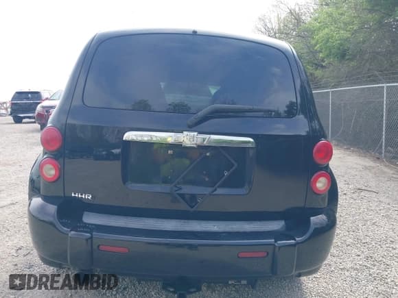 ✅ 2006 Chevrolet HHR LT • VIN: 3GNDA23P16S673505 • Lot: 42117637. Listed on IAAI with 130,030 mi. Free auction sales archive from the USA and detailed vehicle history report at DreamBid. Image 17.