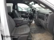 ✅ 2024 Chevrolet Silverado 2500HD • VIN: 1GB4WLE76RF281582 • Lot: 84838294. Wystawiony na Copart z przebiegiem 18 705 mil. Bezpłatny archiwum sprzedaży aukcyjnych z USA i szczegółowy raport historii pojazdu na DreamBid. Zdjęcie 7.