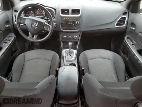 ✅ 2013 Dodge Avenger SE • VIN: 1C3CDZAB0DN626652 • Lot: 82662494. Wystawiony na Copart z przebiegiem 156 302 mil. Bezpłatny archiwum sprzedaży aukcyjnych z USA i szczegółowy raport historii pojazdu na DreamBid. Zdjęcie 8.