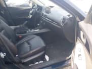 ✅ 2014 Mazda 3 i Grand Touring • VIN: JM1BM1M76E1204765 • Lot: 42620310. Wystawiony na IAAI z przebiegiem 104 937 mil. Bezpłatny archiwum sprzedaży aukcyjnych z USA i szczegółowy raport historii pojazdu na DreamBid. Zdjęcie 5.