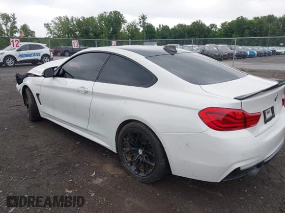 ✅ 2018 BMW 4 Series 430i xDrive • VIN: WBA4W5C57JAA49504 • Lot: 42629449. Listed on IAAI with 86,600 mi. Free auction sales archive from the USA and detailed vehicle history report at DreamBid. Image 3.