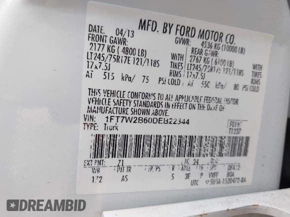 ✅ 2013 Ford F-250 XL • VIN: 1FT7W2B60DEB22344 • Lot: 43298992. Wystawiony na IAAI z przebiegiem 233 969 mil. Bezpłatny archiwum sprzedaży aukcyjnych z USA i szczegółowy raport historii pojazdu na DreamBid. Zdjęcie 9.