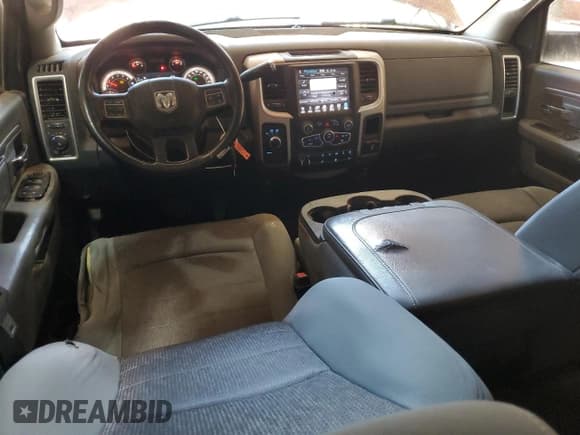 ✅ 2013 Ram 2500 SLT • VIN: 3C6UR5ML3DG527127 • Lot: 50058775. Wystawiony na Copart z przebiegiem 367 929 mil. Bezpłatny archiwum sprzedaży aukcyjnych z USA i szczegółowy raport historii pojazdu na DreamBid. Zdjęcie 8.