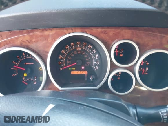 ✅ 2012 Toyota Sequoia SR5 • VIN: 5TDBY5G11CS071643 • Лот: 41548352. Опубликован ранее на IAAI с пробегом 175 509 миль. Бесплатный доступ к архиву аукционных продаж из США и подробный отчёт об истории автомобиля на DreamBid. Изображение 7.