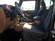 ✅ 2013 Jeep Wrangler Unlimited Rubicon • VIN: 1C4HJWFGXDL527183 • Lot: 87401525. Wystawiony na Copart z przebiegiem 174 828 mil. Bezpłatny archiwum sprzedaży aukcyjnych z USA i szczegółowy raport historii pojazdu na DreamBid. Zdjęcie 7.