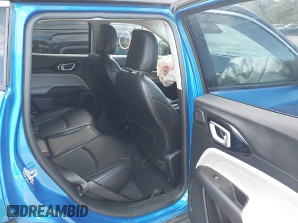 ✅ 2022 Jeep Compass Limited • VIN: 3C4NJDCB8NT200478 • Lot: 43058140. Listed on IAAI with 46,960 mi. Free auction sales archive from the USA and detailed vehicle history report at DreamBid. Image 8.