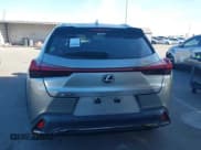 ✅ 2019 Lexus UX 250h • VIN: JTHU9JBH6K2000266 • Лот: 41387494. Опубликован ранее на IAAI с пробегом 38 378 миль. Бесплатный доступ к архиву аукционных продаж из США и подробный отчёт об истории автомобиля на DreamBid. Изображение 16.