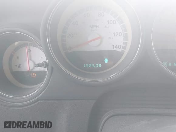 ✅ 2010 Dodge Challenger SE • VIN: 2B3CJ4DV3AH322783 • Lot: 41452099. Wystawiony na IAAI z przebiegiem 132 508 mil. Bezpłatny archiwum sprzedaży aukcyjnych z USA i szczegółowy raport historii pojazdu na DreamBid. Zdjęcie 15.