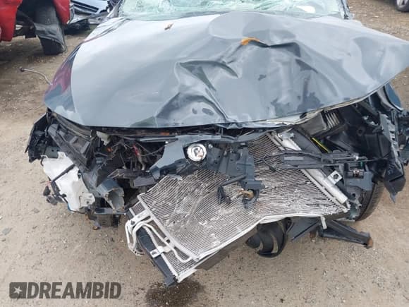 ✅ 2023 Mazda 3 S Carbon Edition • VIN: 3MZBPBCM4PM360102 • Лот: 42470237. Опубликован ранее на IAAI с пробегом Не указан. Бесплатный доступ к архиву аукционных продаж из США и подробный отчёт об истории автомобиля на DreamBid. Изображение 6.