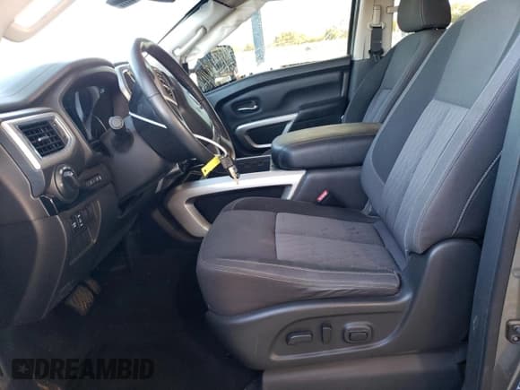 ✅ 2021 Nissan Titan SV • VIN: 1N6AA1EDXMN501048 • Lot: 86522995. Listed on Copart with 102,668 mi. Free auction sales archive from the USA and detailed vehicle history report at DreamBid. Image 7.