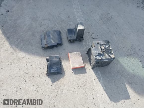 ✅ 2003 MINI Hardtop • VIN: WMWRC33473TC42303 • Лот: 41264575. Опубликован ранее на IAAI с пробегом 159 290 миль. Бесплатный доступ к архиву аукционных продаж из США и подробный отчёт об истории автомобиля на DreamBid. Изображение 12.