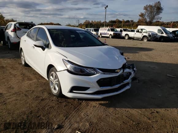 2017 Chevrolet Cruze LT z VIN 1G1BE5SM3H7202043, wystawiony jako Copart lot #65612392 z przebiegiem 58 412 mil mil oraz . Historia ofert i sprzedaży dostępna na DreamBid. Obrazek 1.