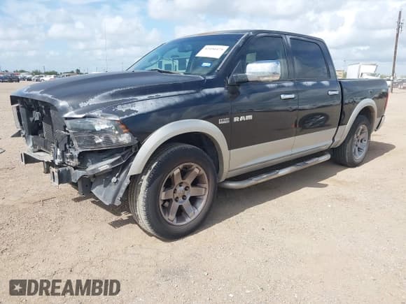 ✅ 2009 Dodge 1500 Laramie • VIN: 1D3HB13T29S778382 • Lot: 42456475. Wystawiony na IAAI z przebiegiem 229 669 mil. Bezpłatny archiwum sprzedaży aukcyjnych z USA i szczegółowy raport historii pojazdu na DreamBid. Zdjęcie 2.
