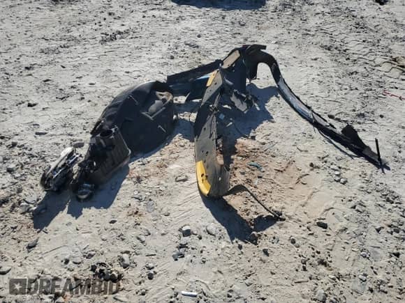 2021 Dodge Challenger R/T with VIN 2C3CDZBT4MH571347, listed as a Copart auction lot 86241135 with 76,060 mi miles and Salvage title. Bid and sale history available at DreamBid. Image 12.