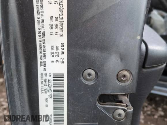 2005 Dodge Neon SXT z VIN 1B3ES56C05D178751, wystawiony jako Copart lot #51680795 z przebiegiem 163 081 mil mil oraz Szkoda całkowita • Salvage title. Historia ofert i sprzedaży dostępna na DreamBid. Obrazek 13.