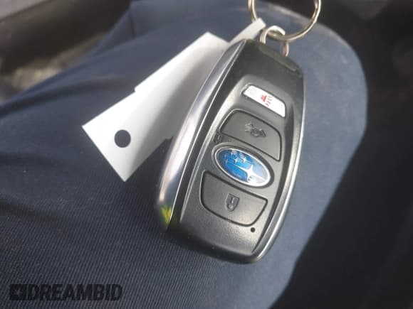 ✅ 2019 Subaru Impreza Limited • VIN: 4S3GTAU64K3709025 • Lot: 42295152. Listed on IAAI with 33,185 mi. Free auction sales archive from the USA and detailed vehicle history report at DreamBid. Image 11.