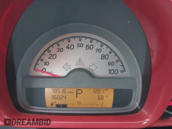 ✅ 2009 Smart fortwo Passion • VIN: WMEEK31X89K213651 • Lot: 43292625. Wystawiony na IAAI z przebiegiem 78 516 mil. Bezpłatny archiwum sprzedaży aukcyjnych z USA i szczegółowy raport historii pojazdu na DreamBid. Zdjęcie 7.