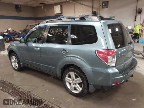 ✅ 2009 Subaru Forester X • VIN: JF2SH63639H719392 • Lot: 43096579. Listed on IAAI with 123,436 mi. Free auction sales archive from the USA and detailed vehicle history report at DreamBid. Image 3.